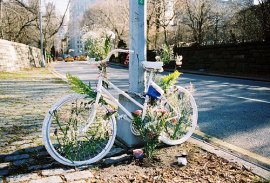 first ghost bike for Eve photo by Peter Meitzler http://www.flickr.com/photos/txup/488994658/sizes/m/in/faves-berangberang/